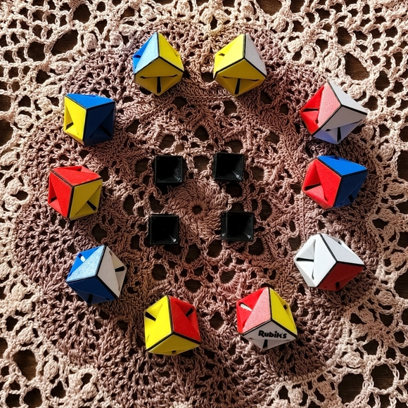 Rubiks Triangle - Picture 5 of 6